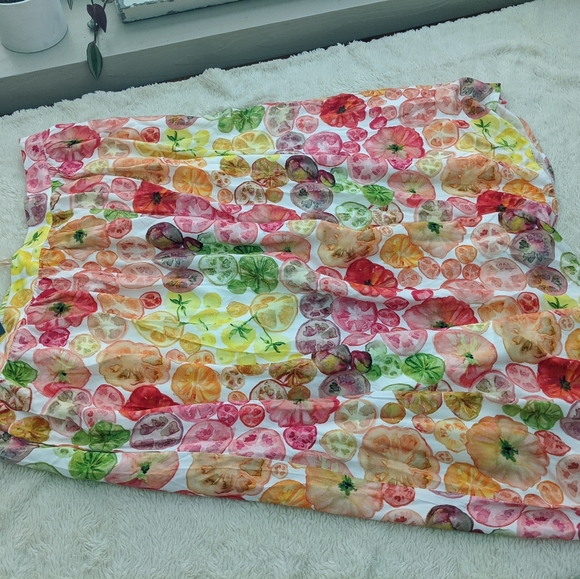 Modcloth SZ 1x fruity floral flowey skirt - Picture 6 of 10